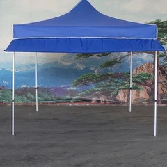 Tente avec avant-toit